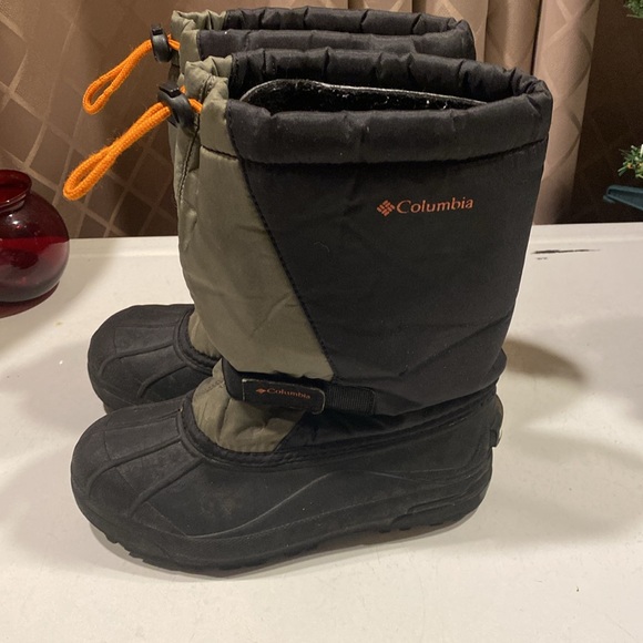 Columbia Boys Snow Rain Boots with Removable Lining, Size 4 - Picture 2 of 7